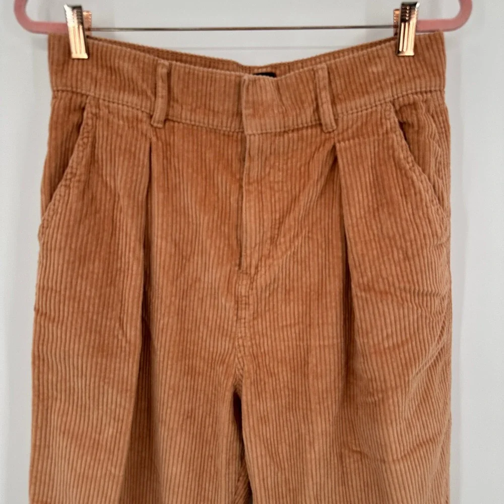 BDG Urban Outfitters Corduroy‎ Pleated Crop Pants Womens Size 8